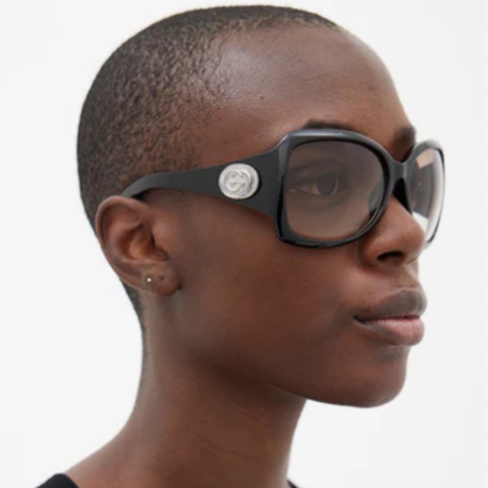 Gucci Women’s Oversized Black Tinted Sunglasses, silver GG logo - GG2938